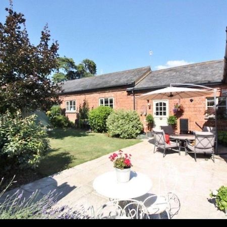 Stunning Barn Private Hot Tub Malvern & Worcester Sleeps 6 Εξωτερικό φωτογραφία